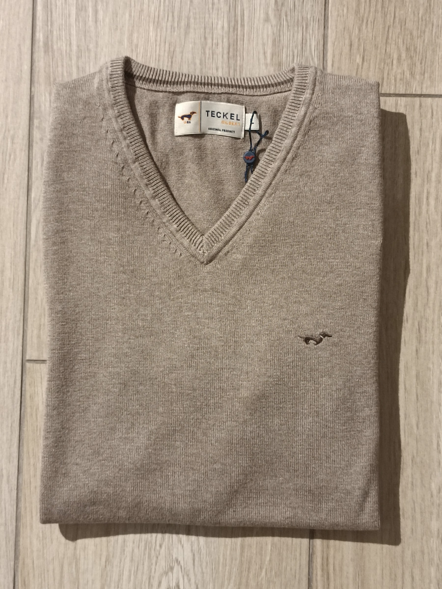 JERSEY CUELLO PICO GILBERT TECKEL MARRÓN