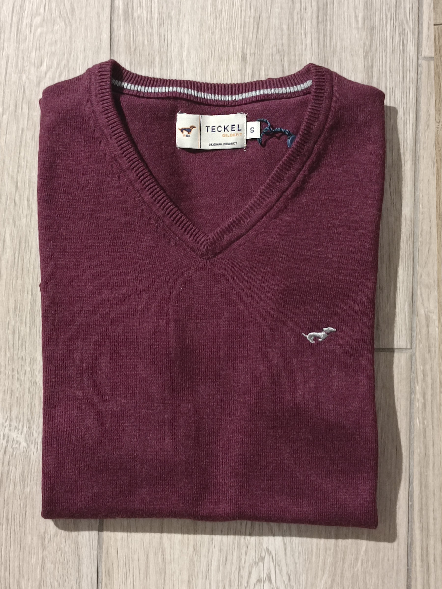 JERSEY CUELLO PICO GILBERT TECKEL BURDEOS